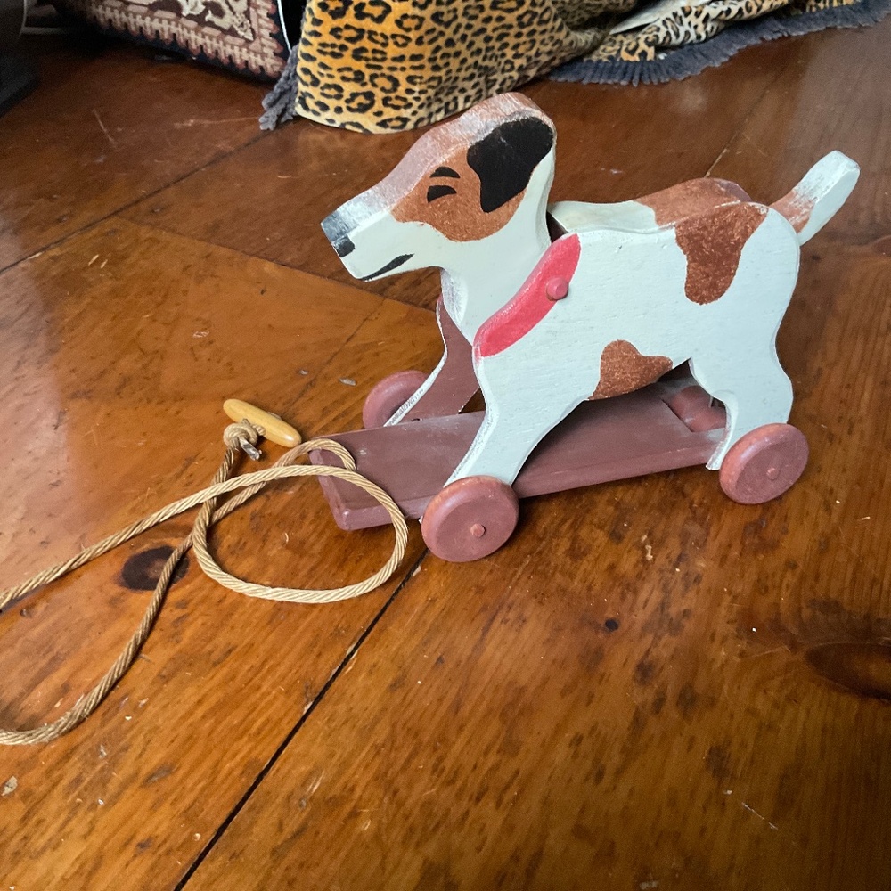 Handmade wooden pull toy of fox terrier by Heritage Toys - Picture 10 of 10